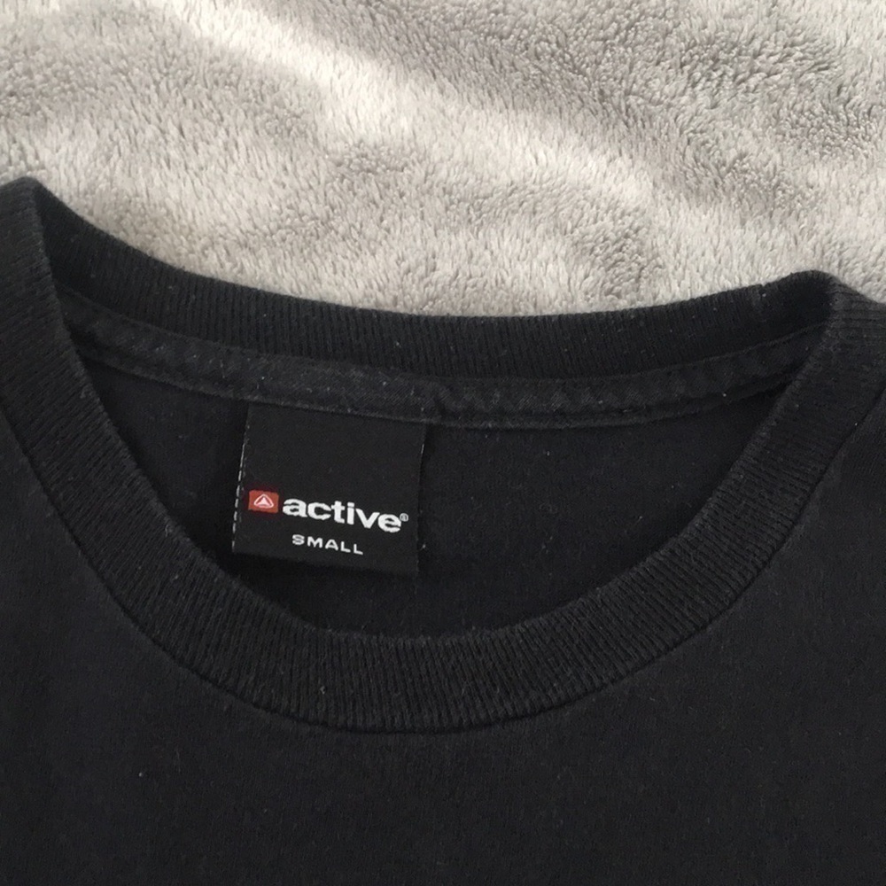 𝅺❤️ACTIVE❤️ Graphic Tee size Small - Picture 3 of 5